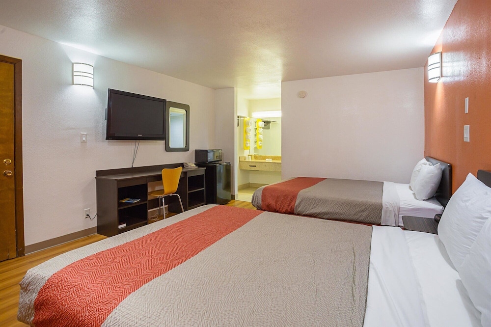 Motel6 Brinkley, AR 30/59
