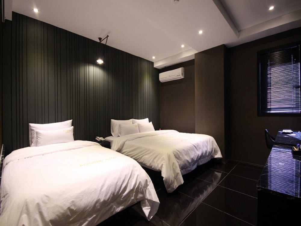Hotel Almond Busan Station 18/47