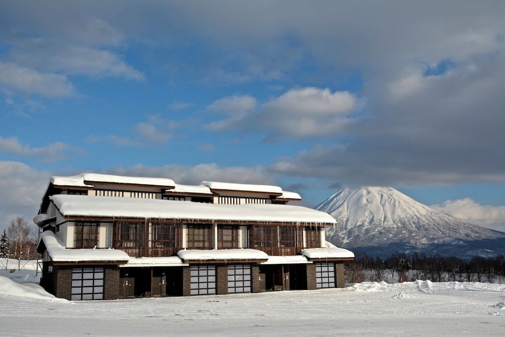 Hinode Hills Niseko Village 5/48