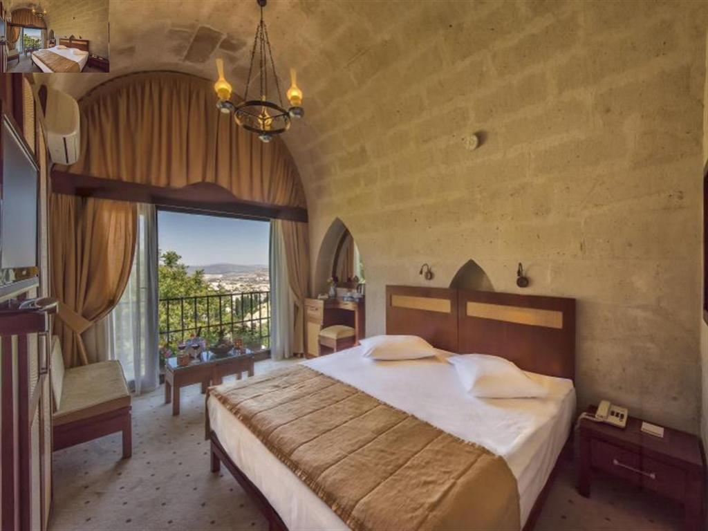 Room, Double Bed, Balcony