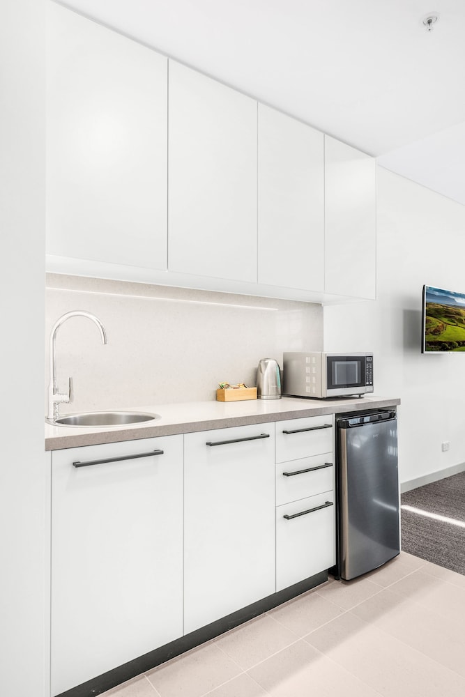 Essence Suites Taringa 24/60