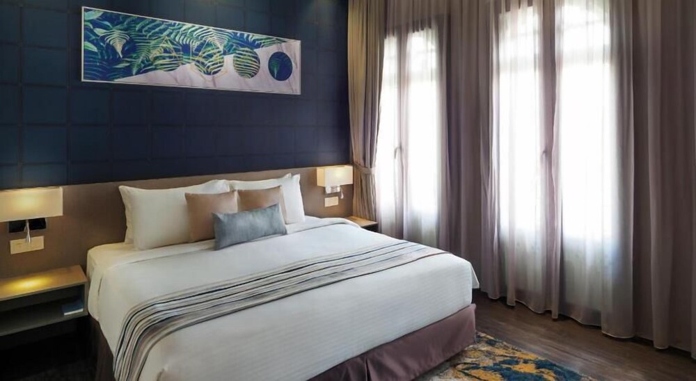 Bahari Parade Hotel Managed By The Ascott Limited 7/17