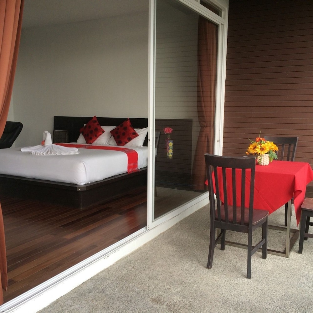 Lae Lay Suites 20/62