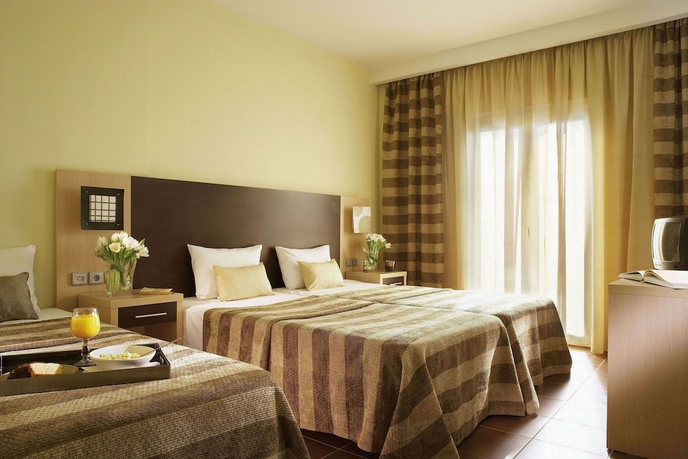 Anessis Hotel 14/30