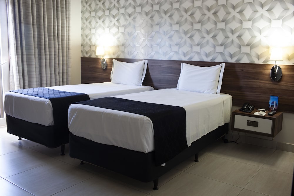 D Luca Hotel 17/39
