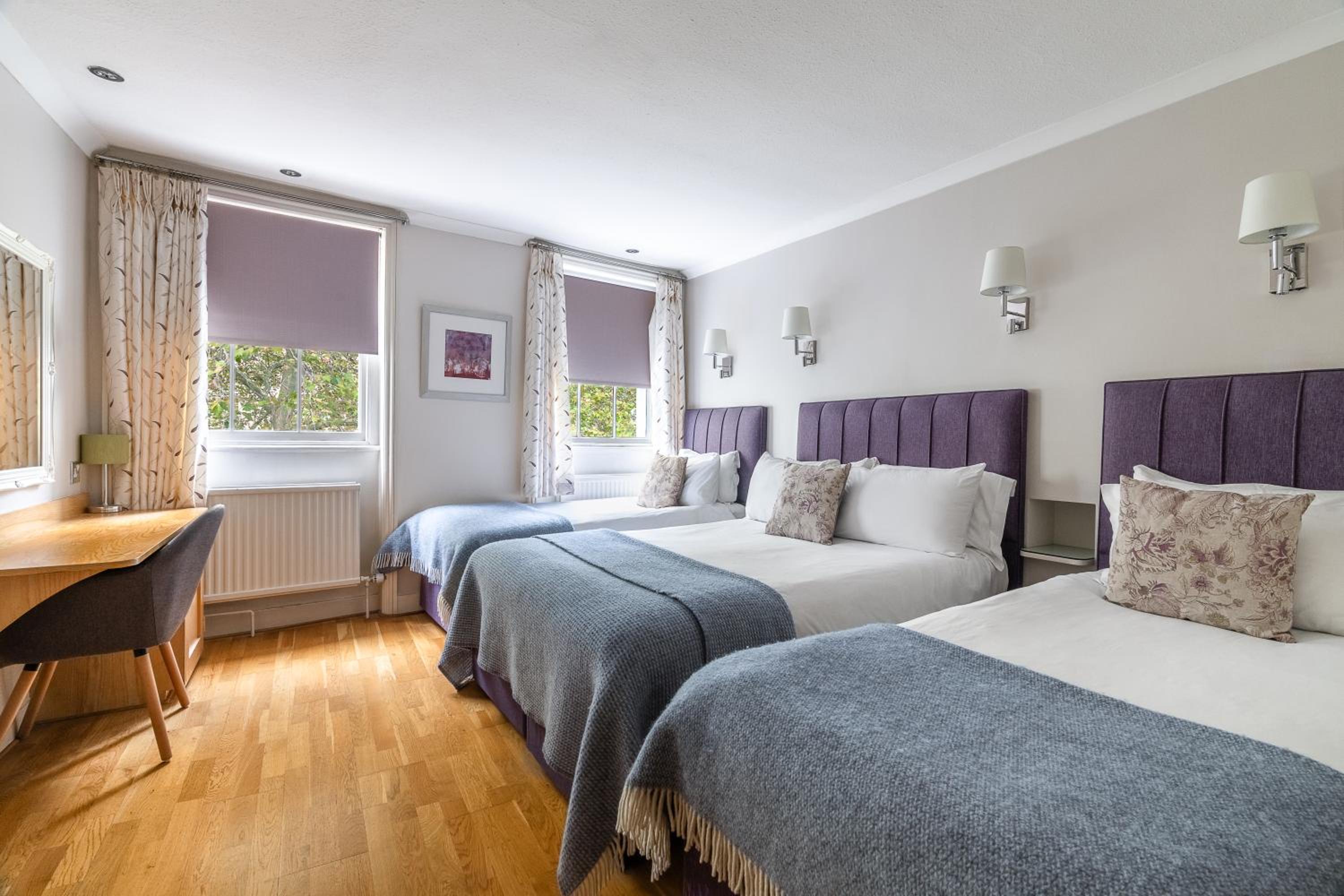 Harlingford Hotel 12/50