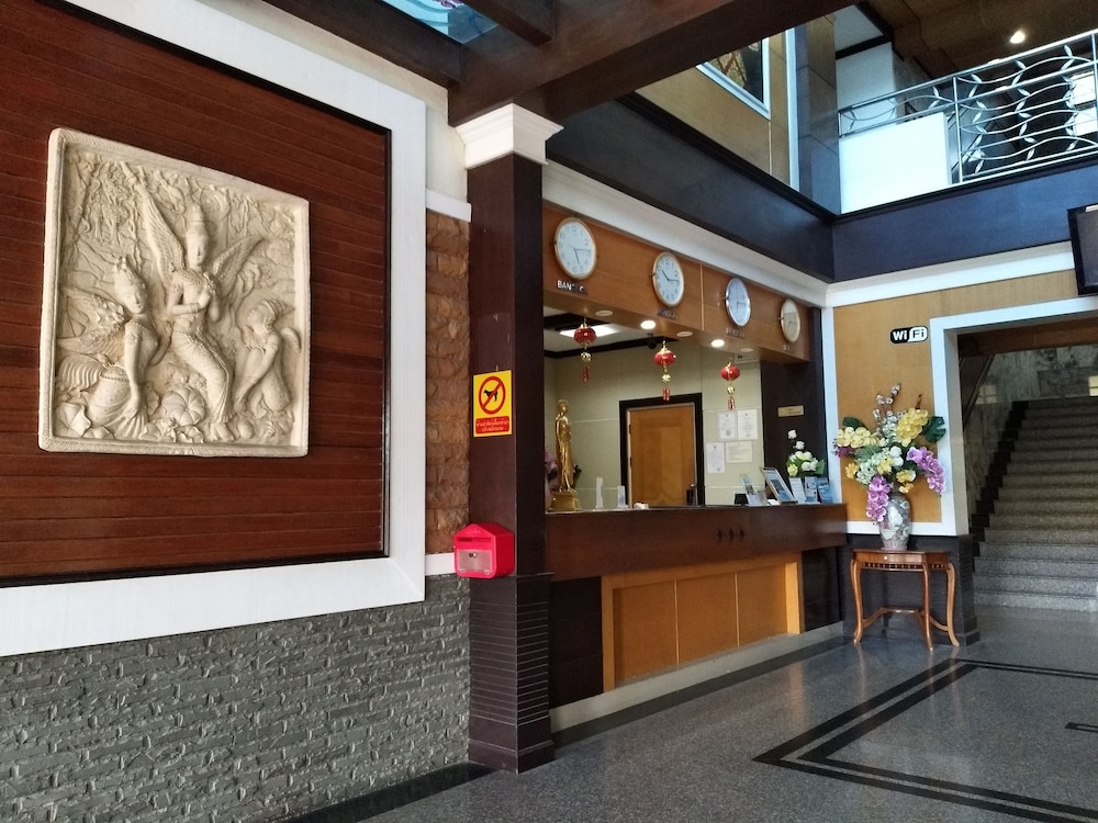 Sabai Hotel 7/50