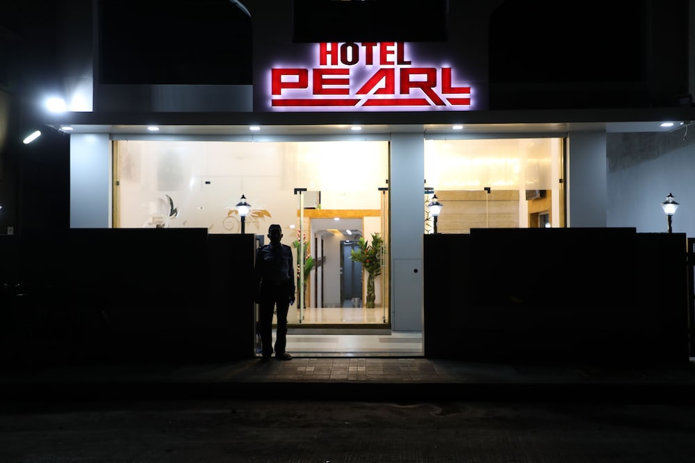 Hotel Pearl 12/50