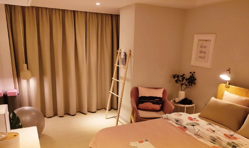 Yomi Hotel 55/76