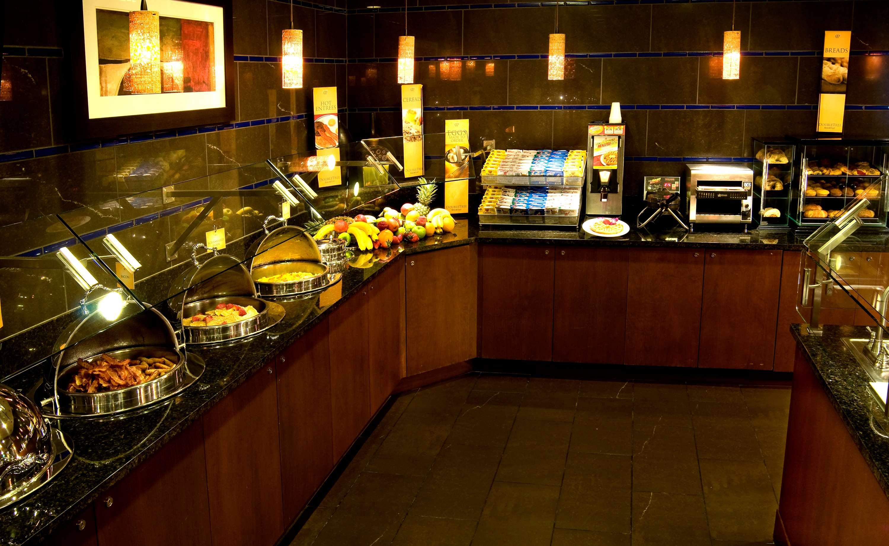 Doubletree By Hilton Norwalk 12/45