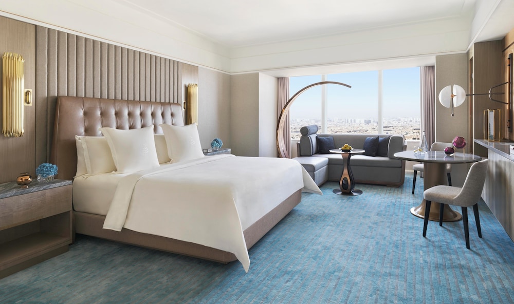 1 BEDROOM, PRESIDENTIAL, SUITE