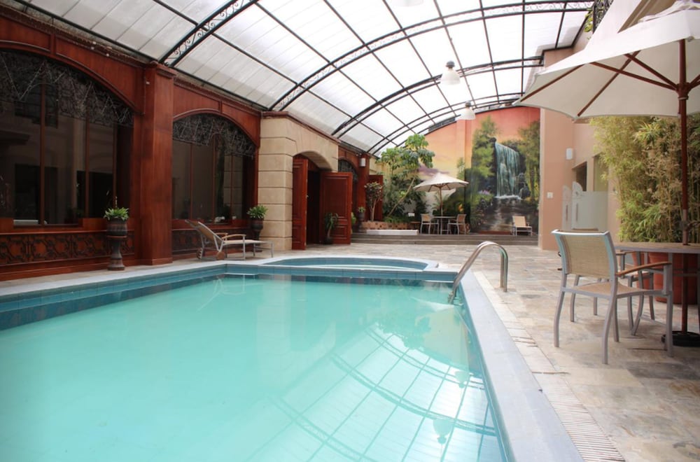 Grand Victoria Boutique Hotel 1/69