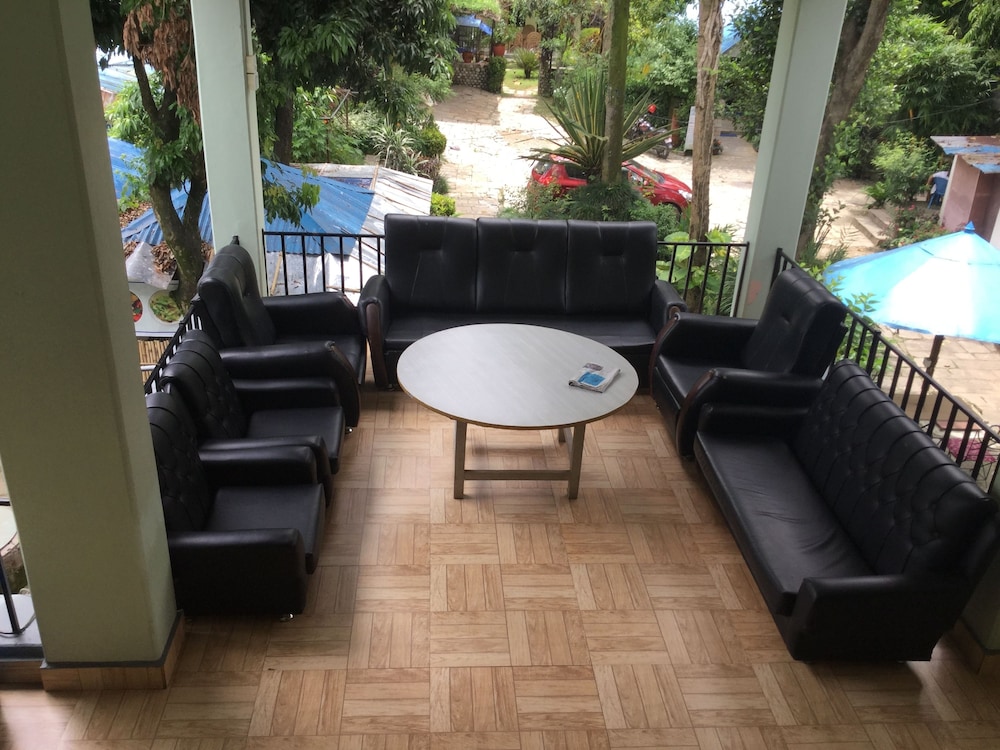 Yeti Guest House 24/37