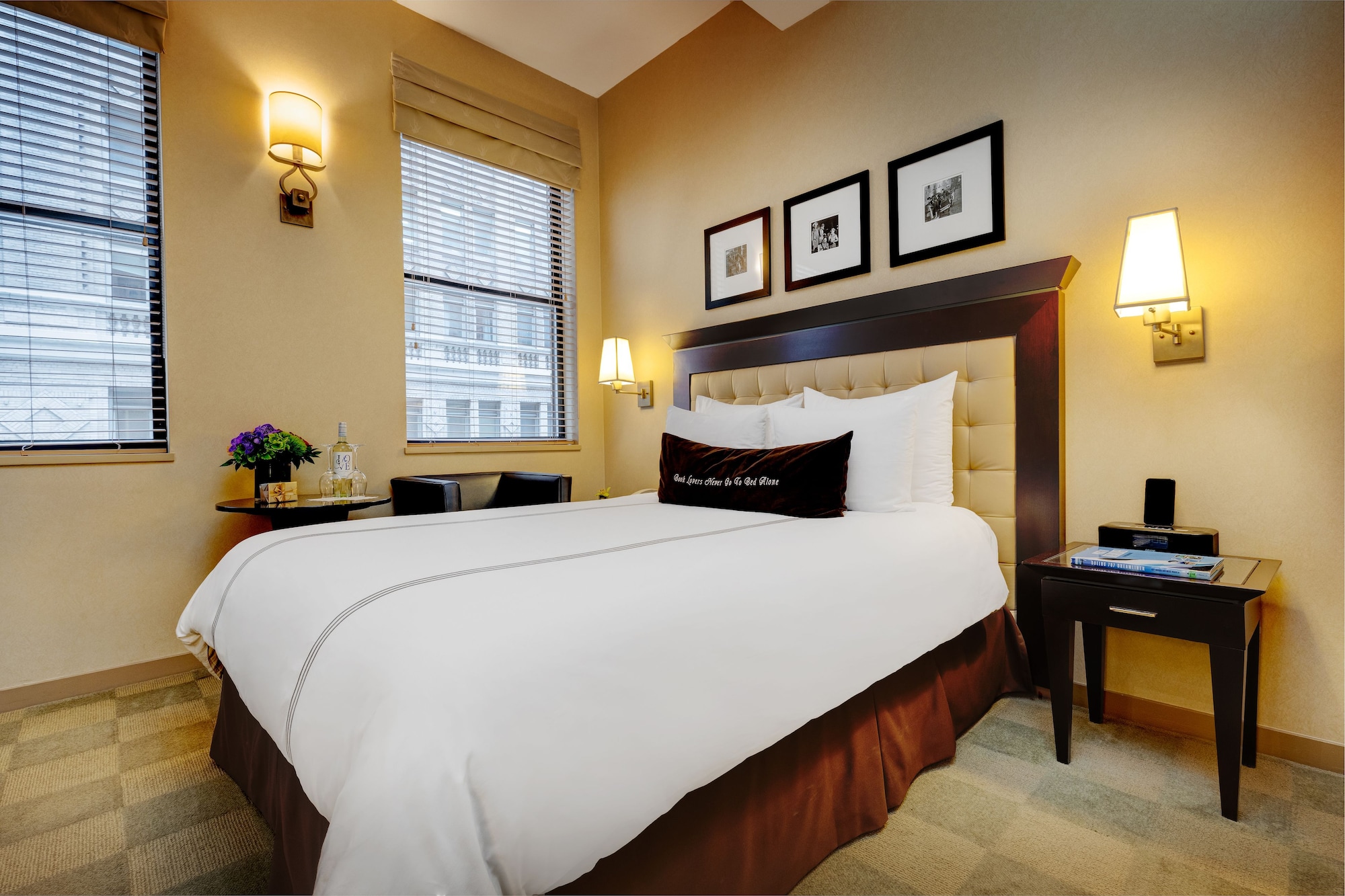 DELUXE, QUEEN BED, ACCESSIBLE