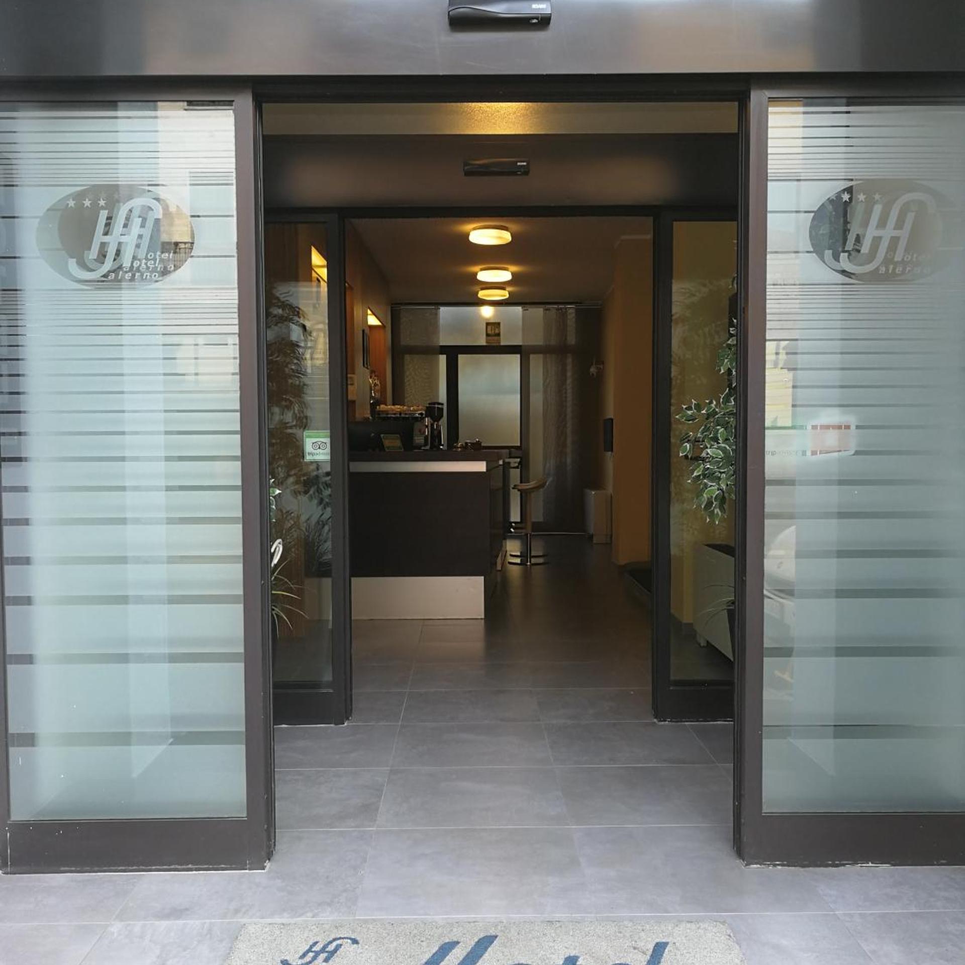 Albergo Salerno 5/50