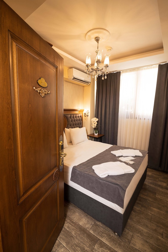 ECONOMY, DOUBLE BED, GROUND FLOOR