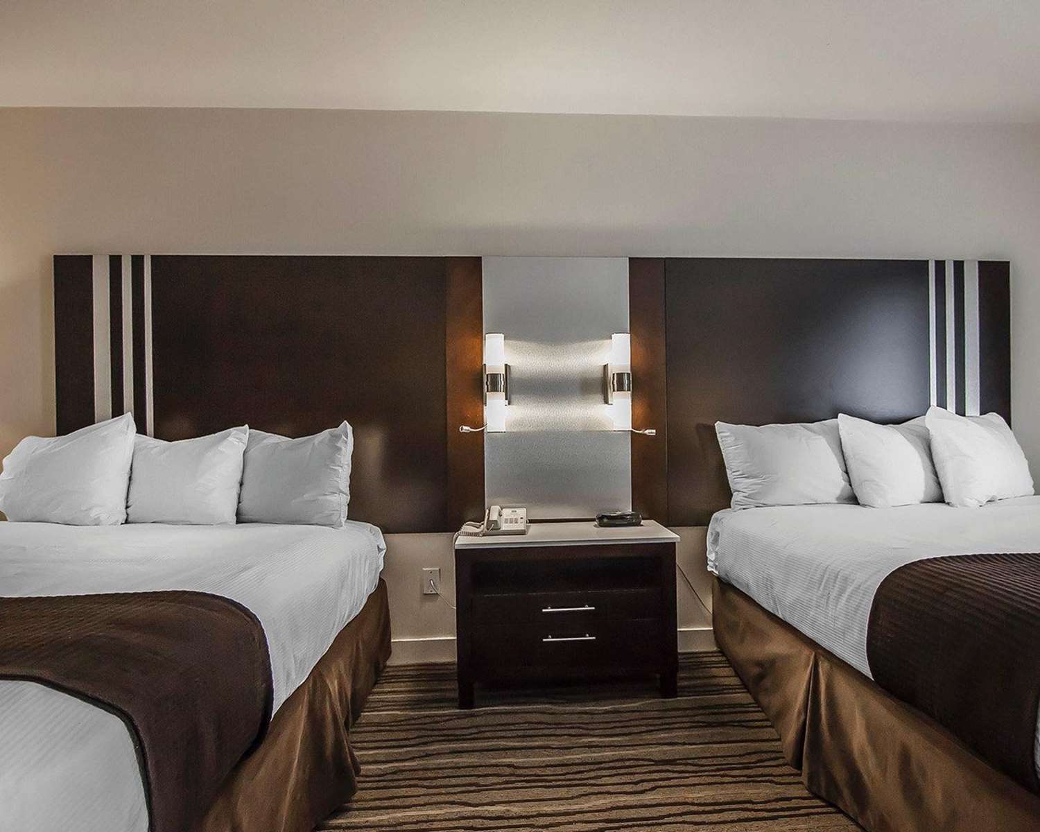 Comfort Hotel Vancouver Airport 31/44