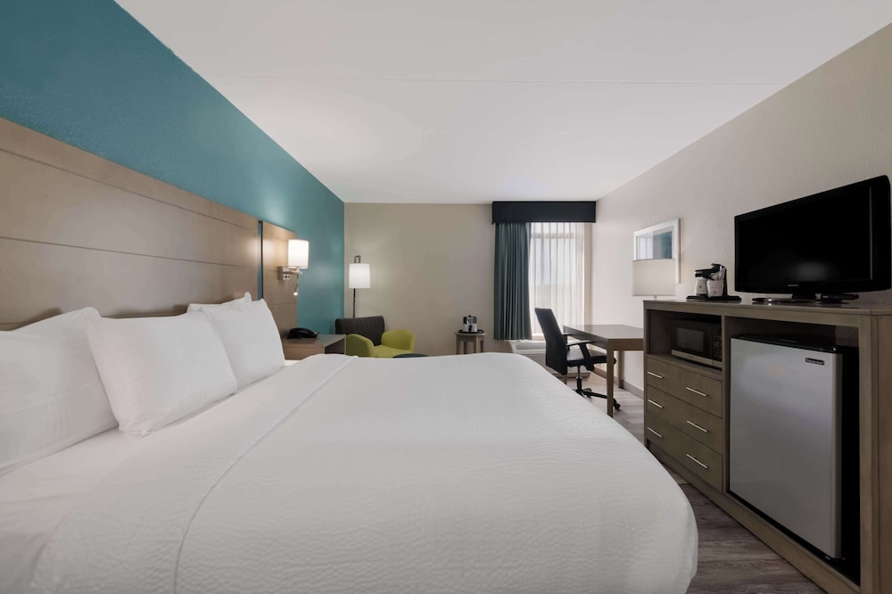 Standard, King Bed