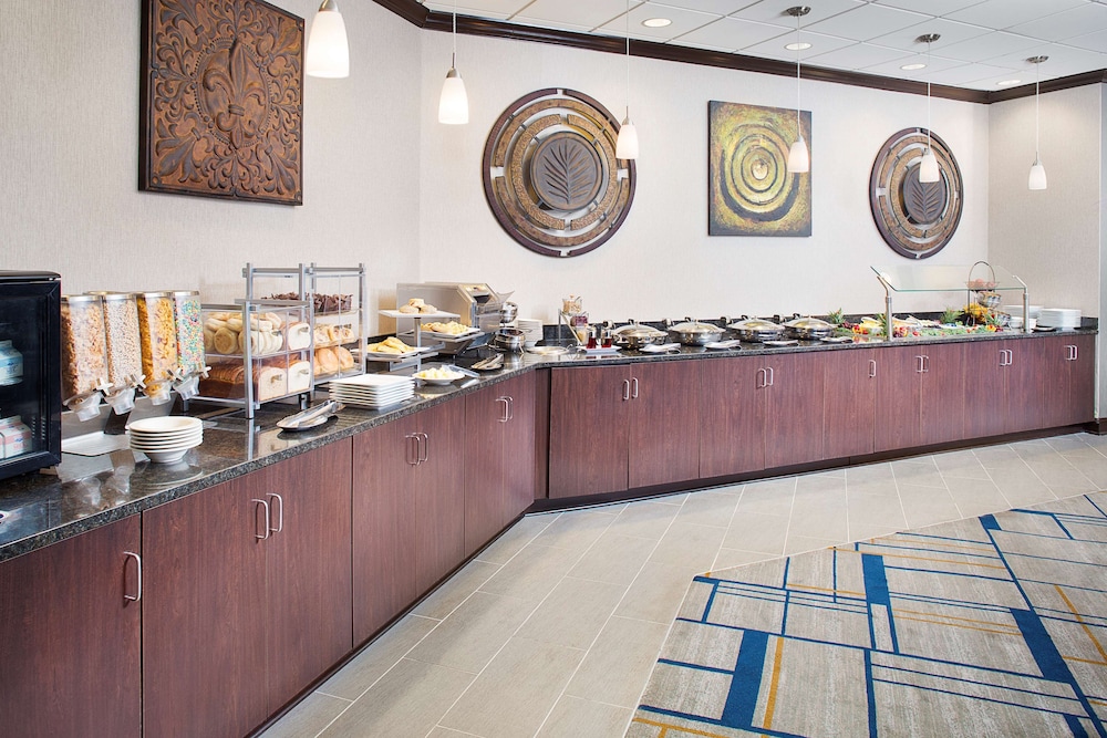 DoubleTree by Hilton Hotel Baltimore - BWI Airport 16/38