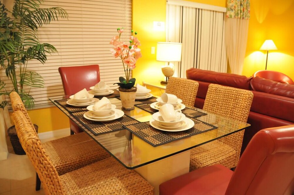 Coral Cay Resort 45/50