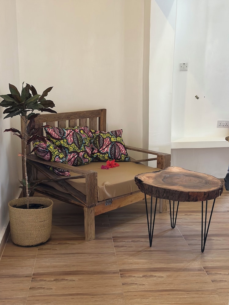 Zanzibar Dream Lodge 30/50