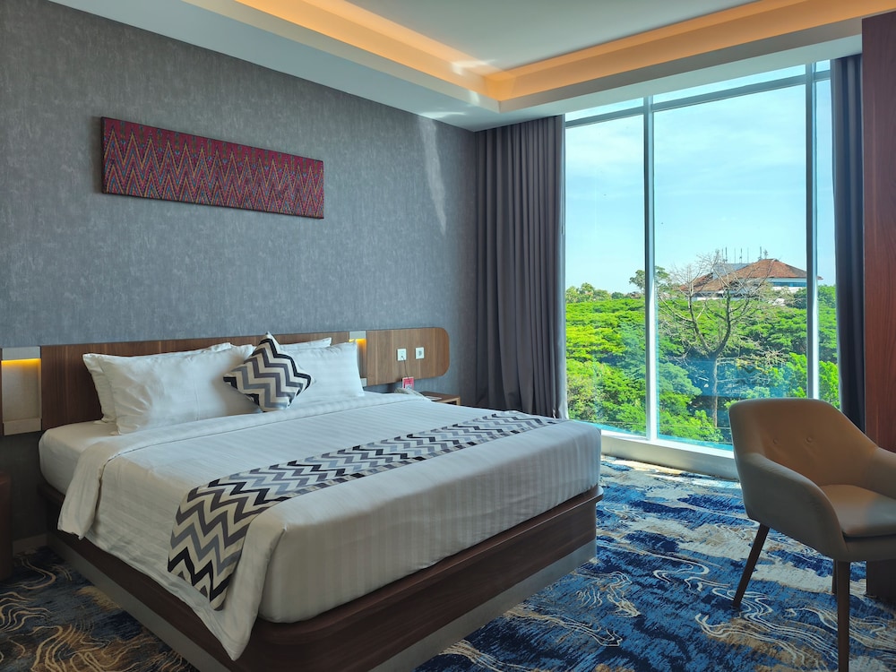 Unhas Hotel and Convention 11/50