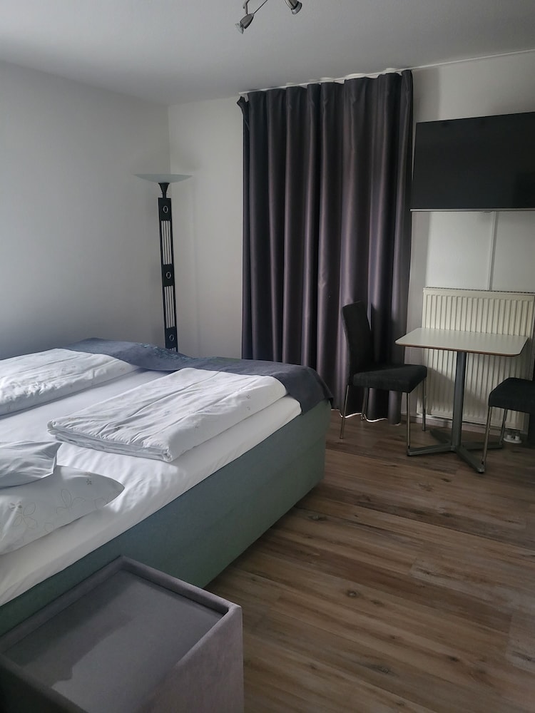 Biohotel Wilhelmshöher Tor 18/59