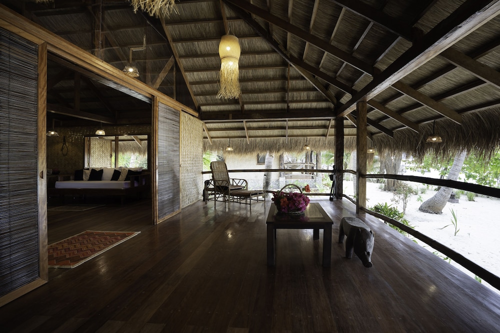 FLOWER ISLAND RESORT 59/71