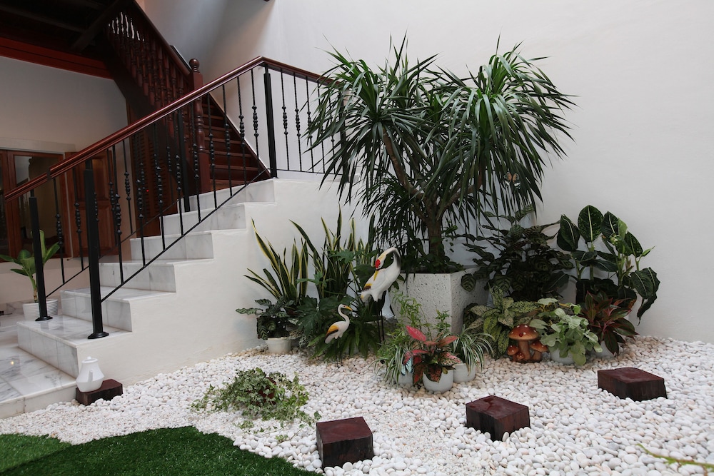 Gingerflower Boutique Hotel 43/50