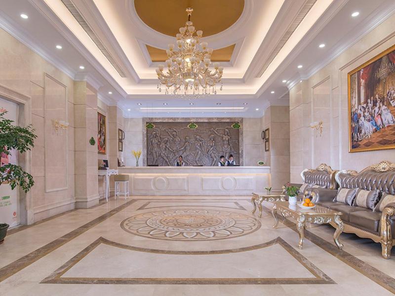Vienna Hotel (Shenzhen Shiyan Shilong Community) 9/49