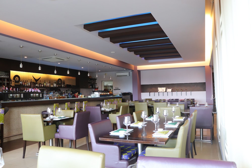 Mamba Point Hotel 29/42