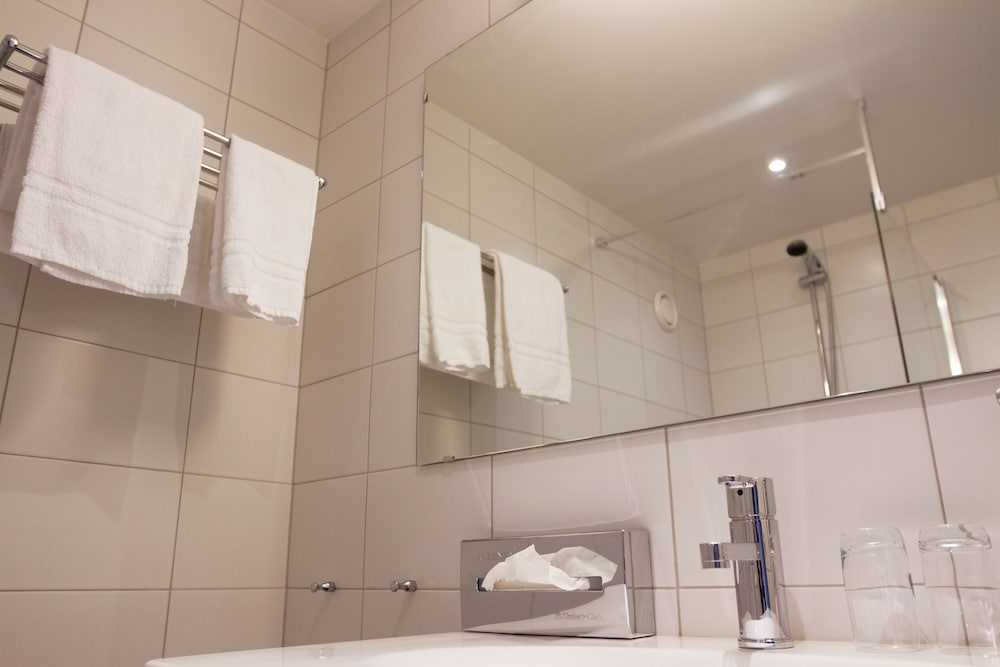 Quality Hotel Royal Corner 14/70