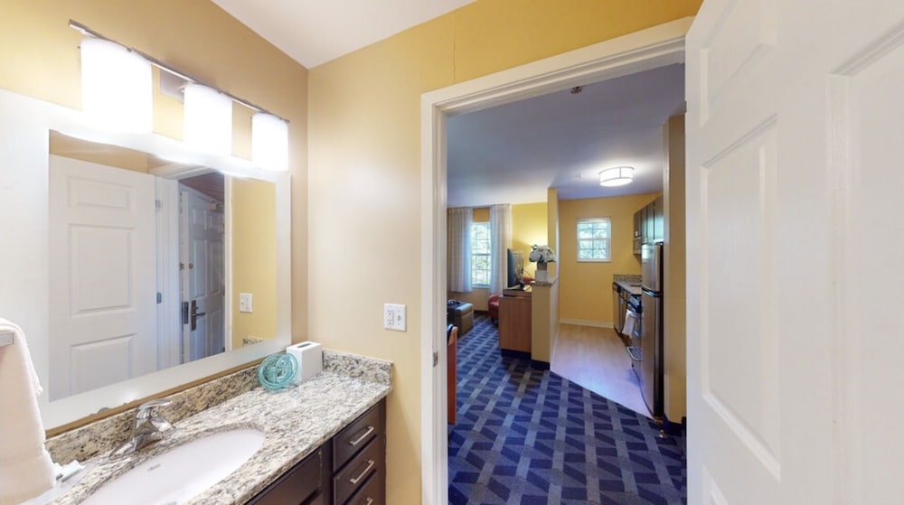 The Residences at Tewksbury (ex. Towneplace Suites By Marriott Boston Tewksbury) 13/31