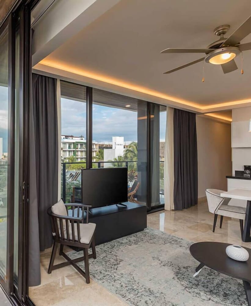 Serenity Hotel Boutique 38/70