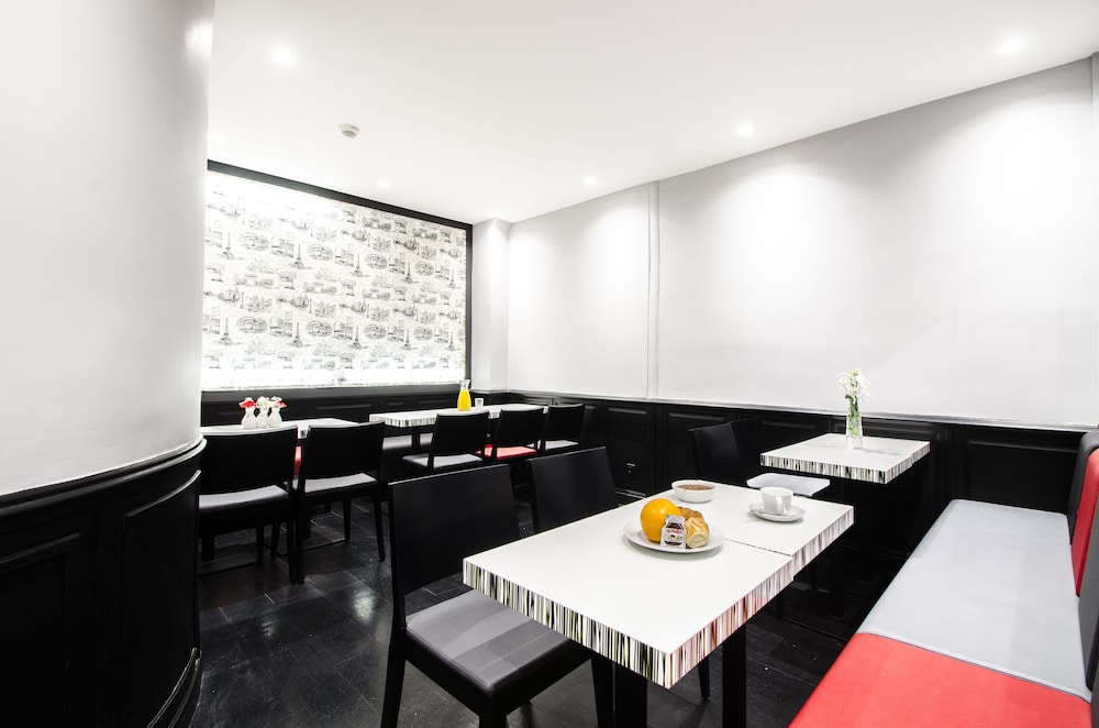 Migny Opera Montmartre Hotel 28/50