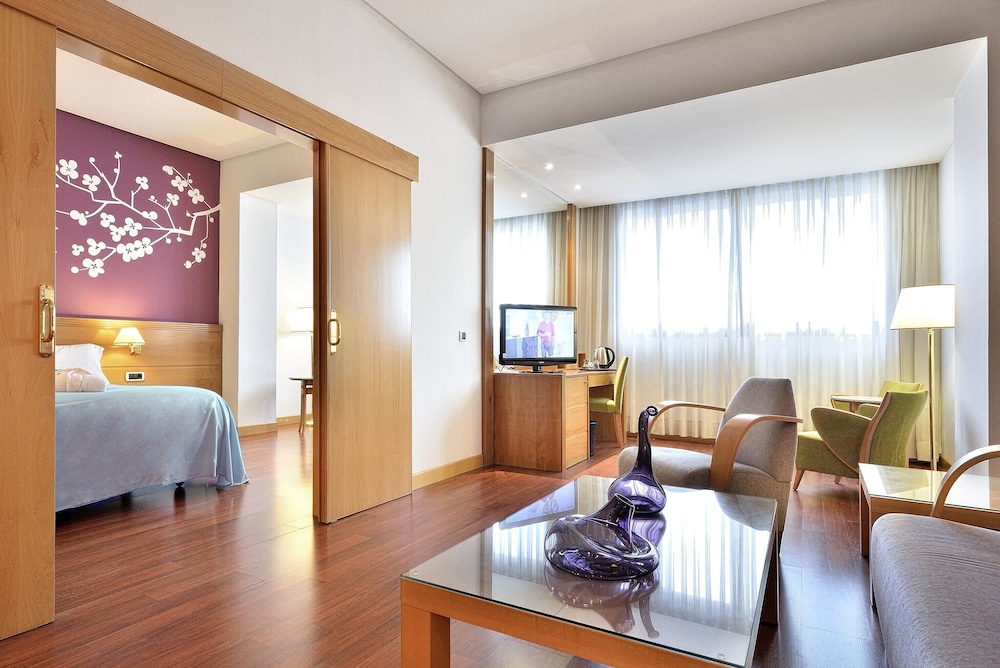 Hotel Malaga Alameda Centro Affiliated by Melia 24/59