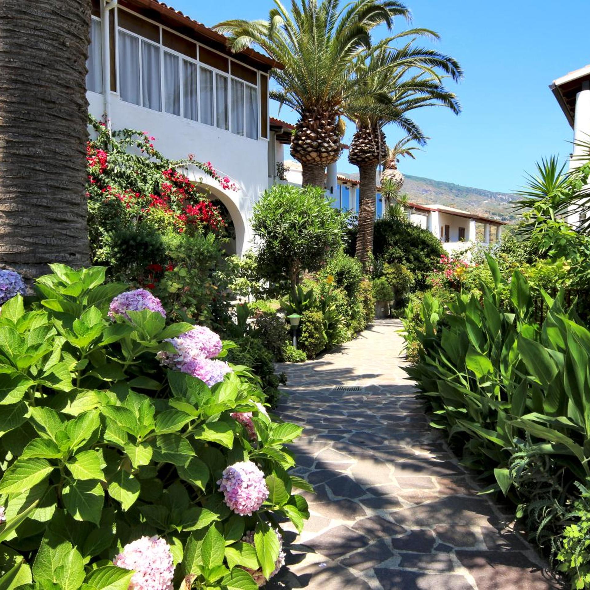 Hotel Residence Mendolita 47/50