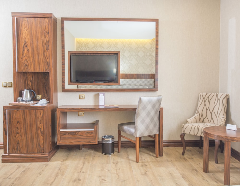 Midmar Deluxe Hotel 24/67