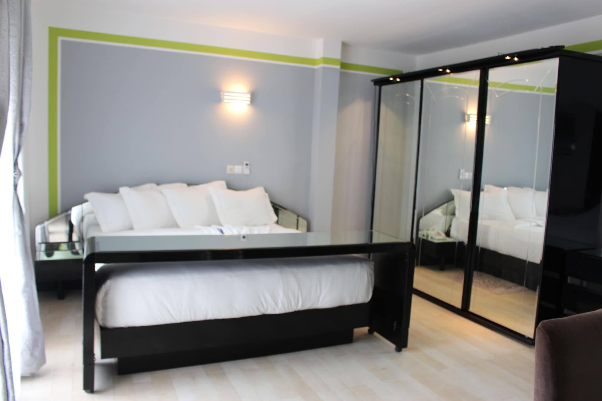 suite