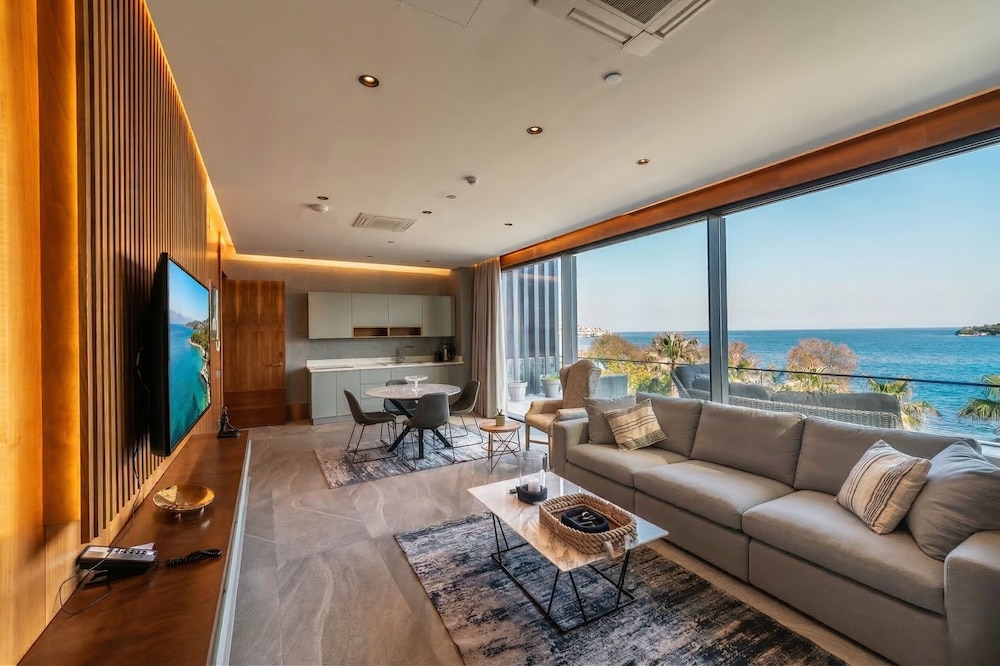 RESIDENCE