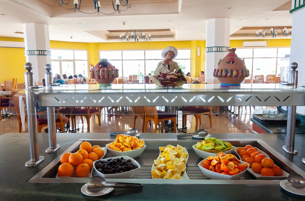 Coral Beach Resort Montazah 16/50