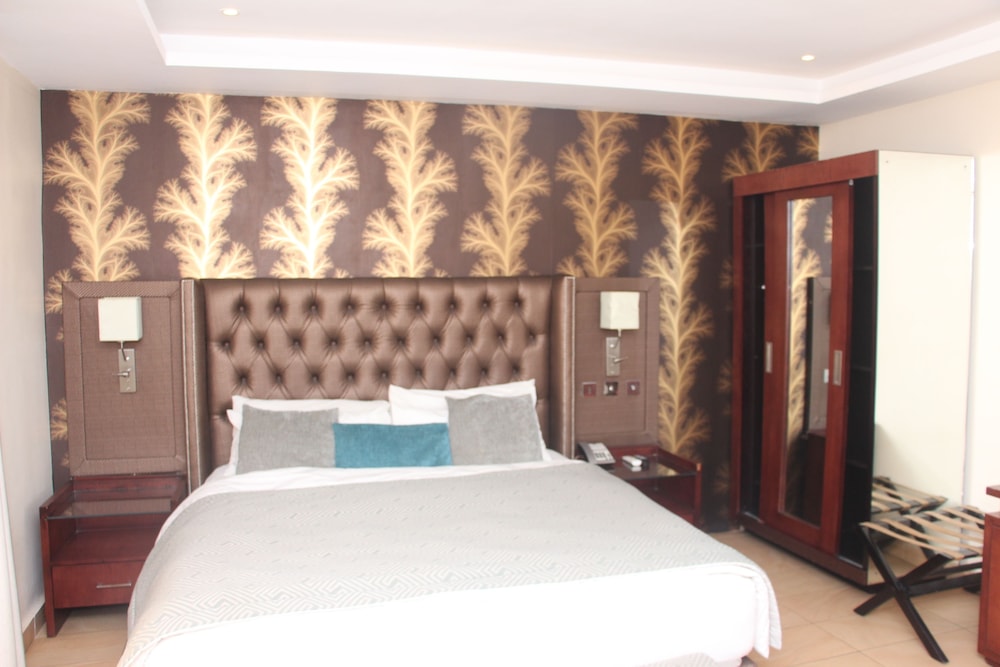 Vynedresa Hotel 15/46