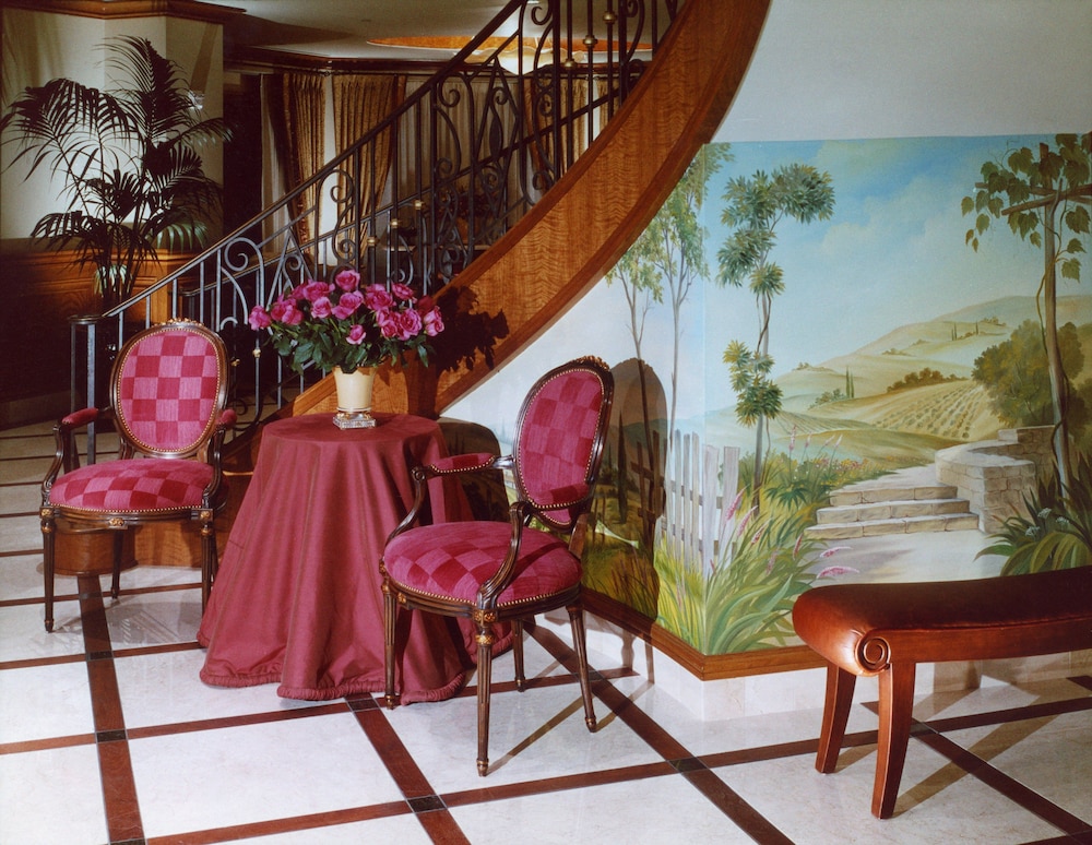 The Rose Hotel 47/53