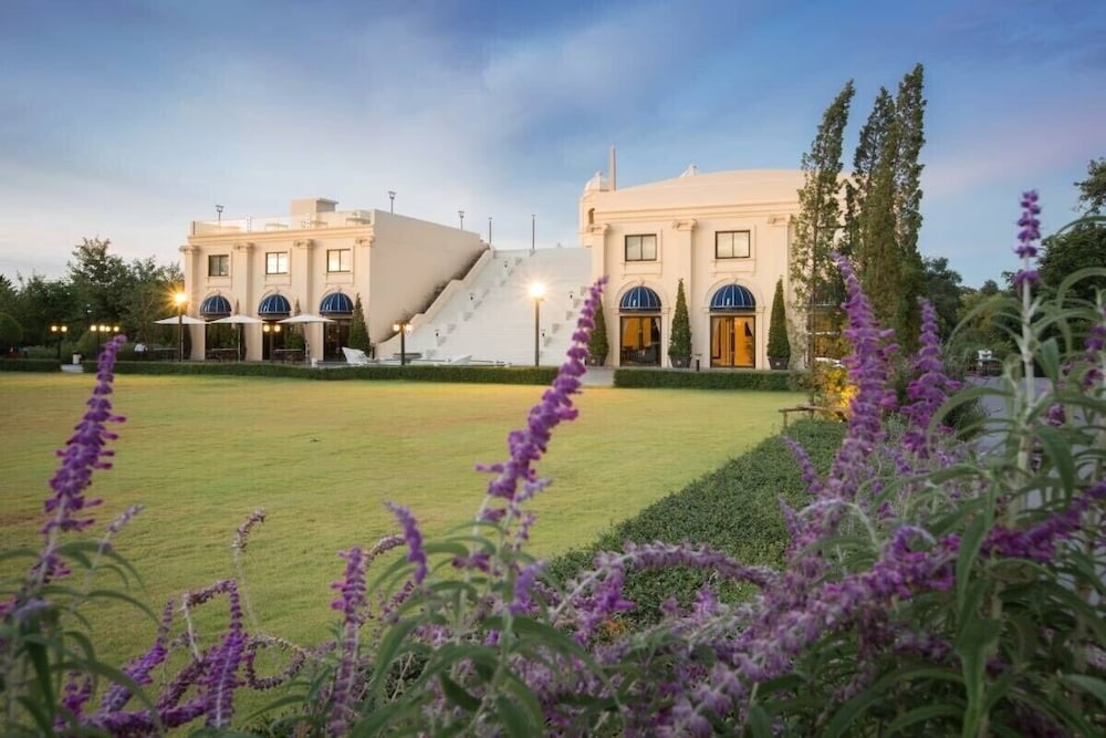 Jupiter Trevi Resort and Spa 19/24