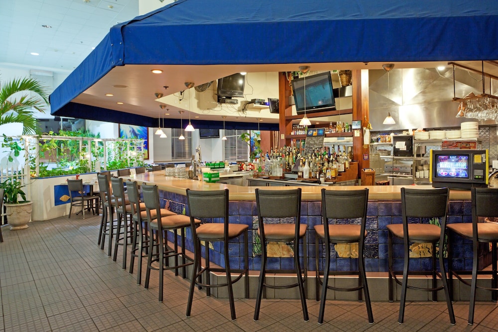 Holiday Inn Hotel And Suites Ocean City 59/78