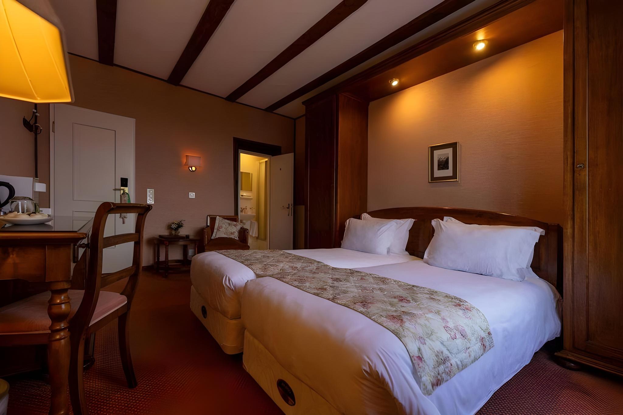 Classic, Double Bed, Valley View, Balcony