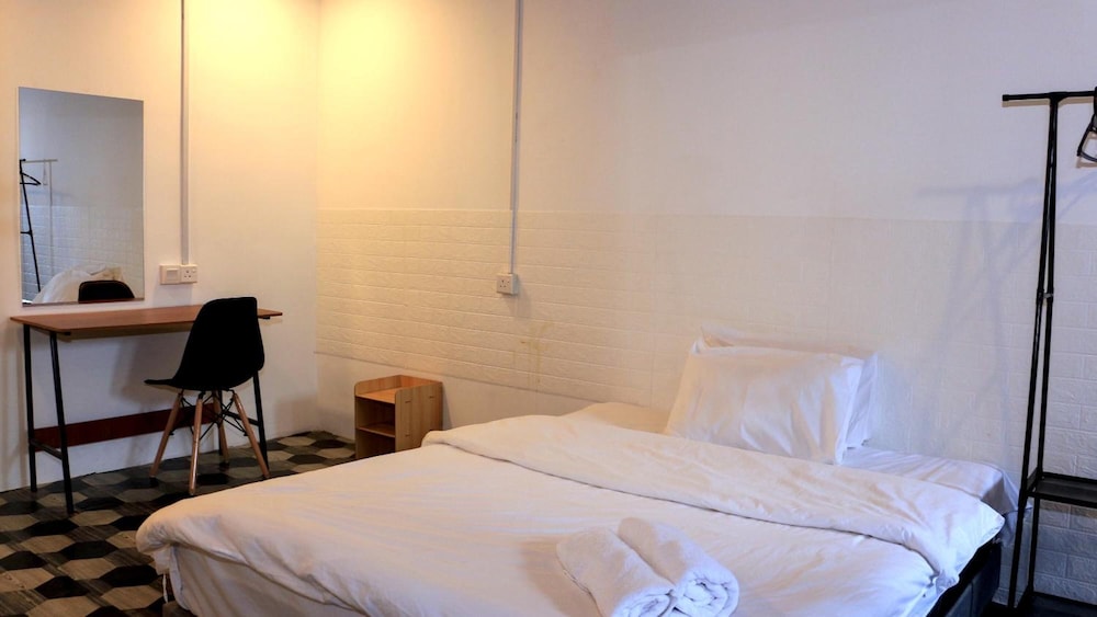 Oyo 421 Ihome Boutique Hotel 15/24