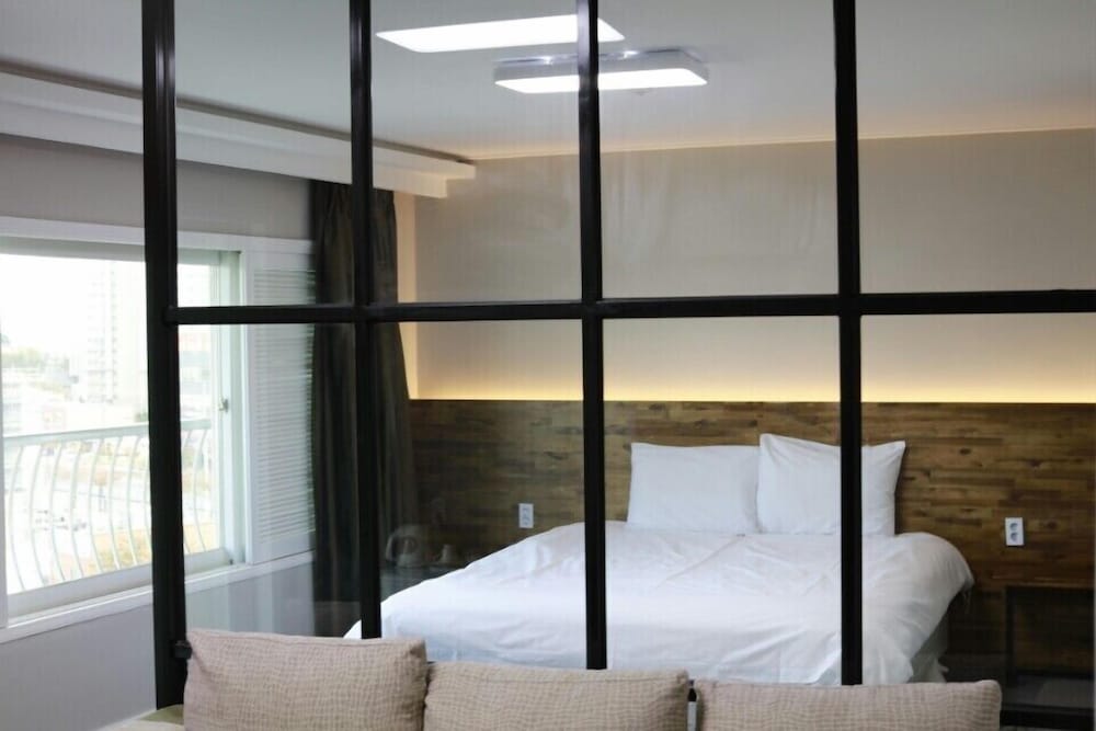 Ocean View Hotel 6/46