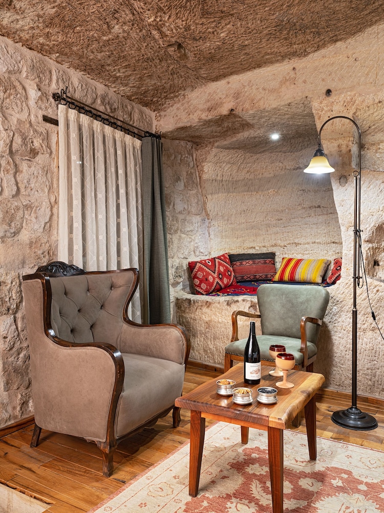 Kelebek Special Cave Hotel 56/84