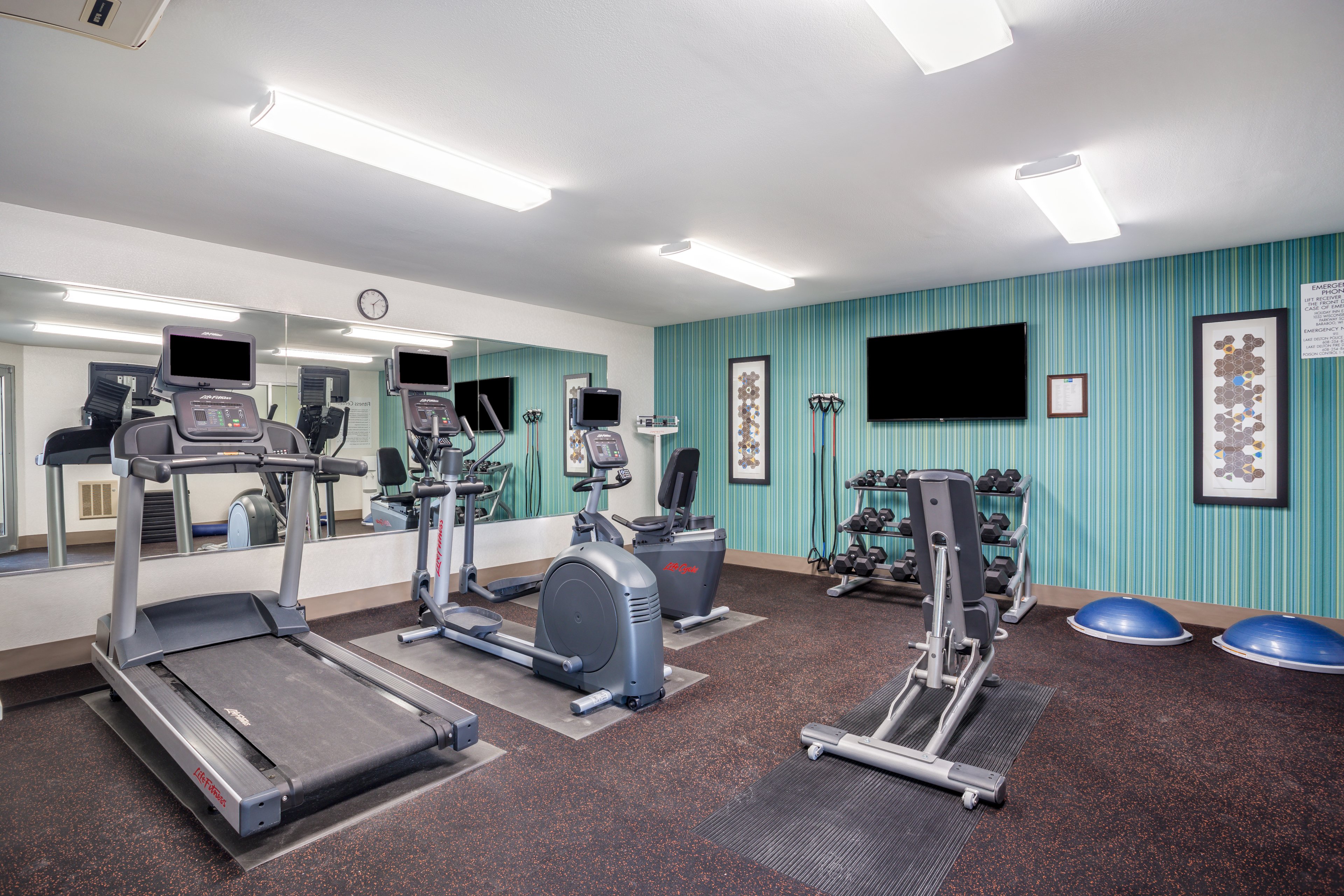 Holiday Inn Express Wisconsin Dells 44/69